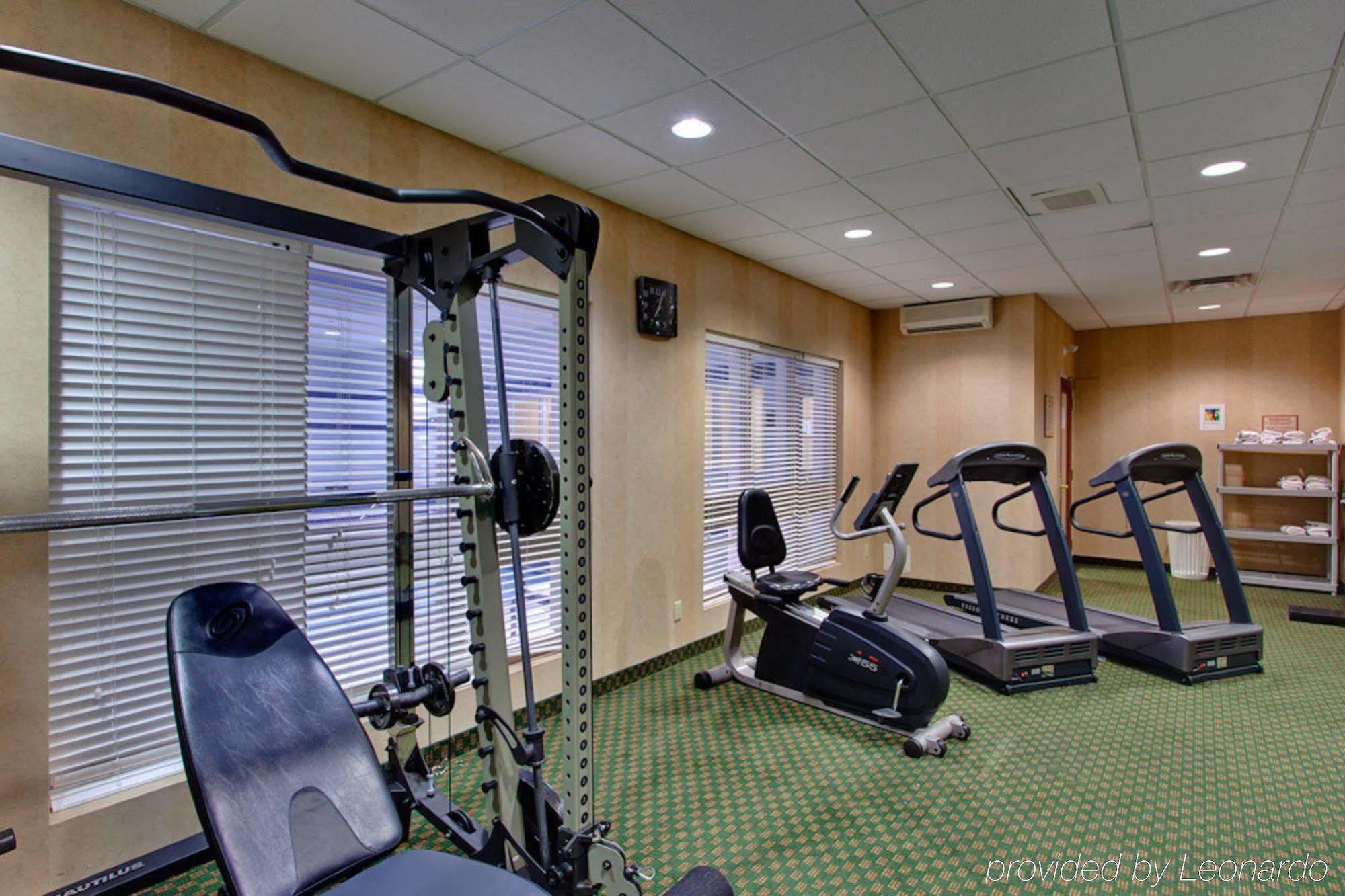 Holiday Inn Express Hotel & Suites Milton By Ihg Exterior photo